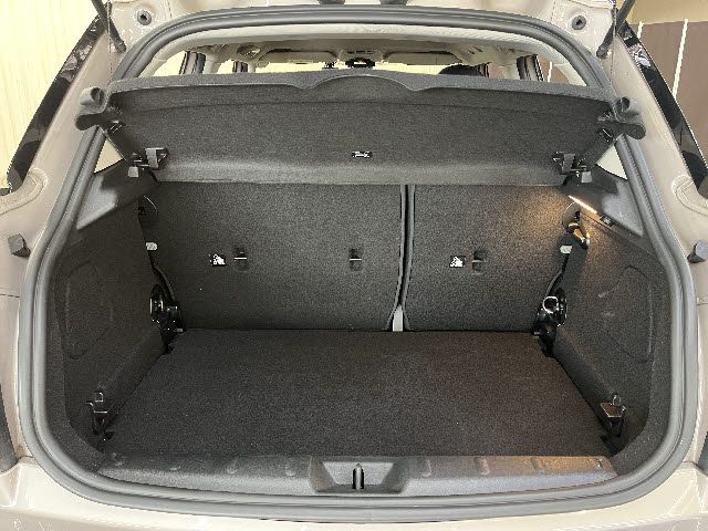 BMW MINI COOPER D 5DOOR 2021 Image 31