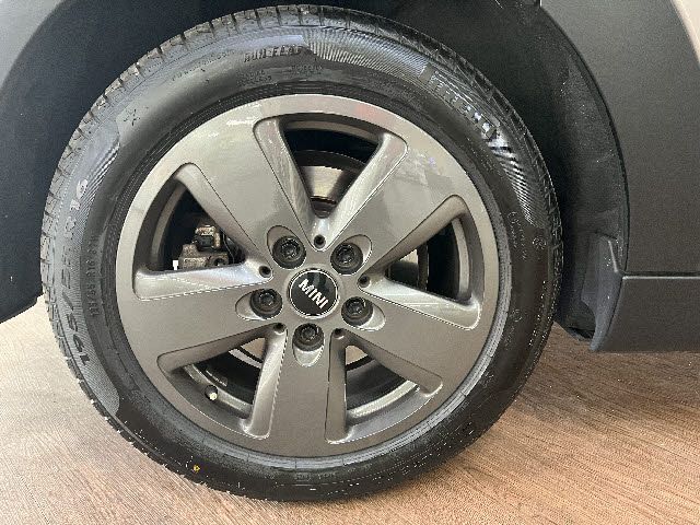 BMW MINI COOPER D 5DOOR 2021 Image 31