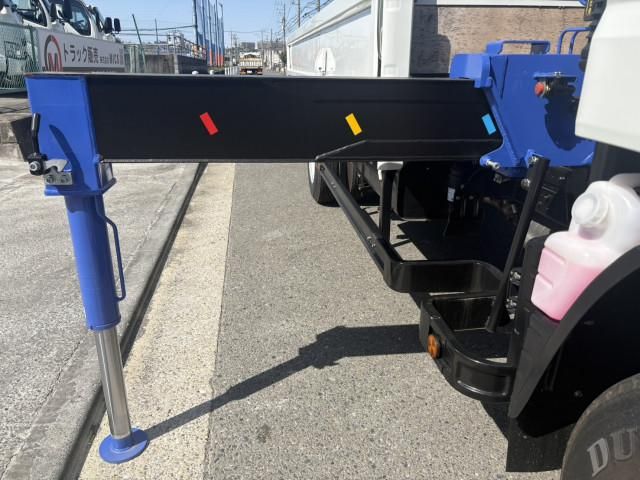 MITSUBISHI CANTER 2025 Image 31