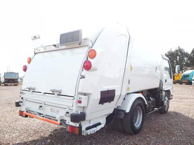 ISUZU ELF 2014 Image 31