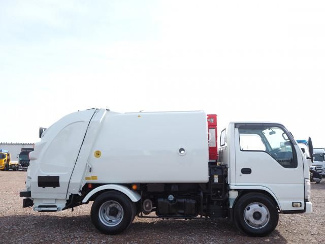 ISUZU ELF 2014 Image 31