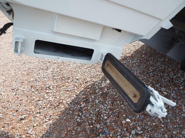 ISUZU ELF 2014 Image 31