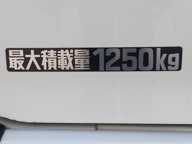 TOYOTA DYNA 2017 Image 31