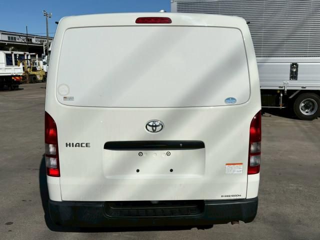 TOYOTA HIACE VAN 4WD 2018 Image 31