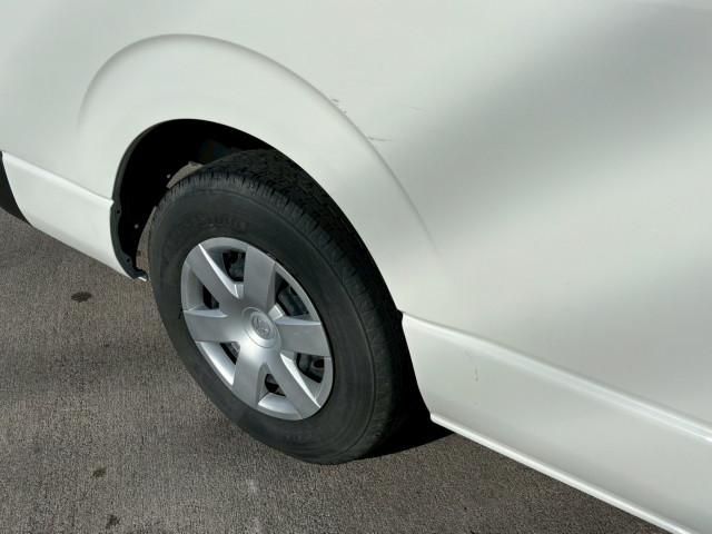 TOYOTA HIACE VAN 4WD 2018 Image 31