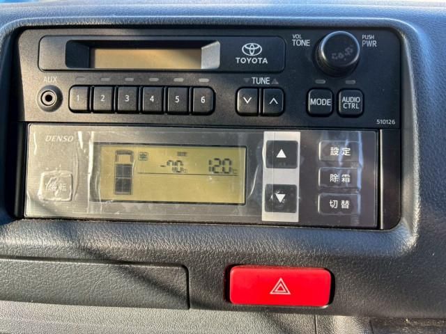 TOYOTA HIACE VAN 4WD 2018 Image 31