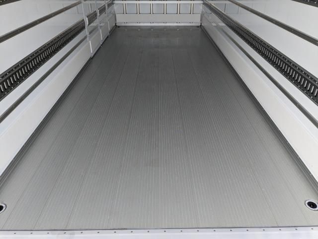 MITSUBISHI FUSOU FIGHTER 2025 Image 31