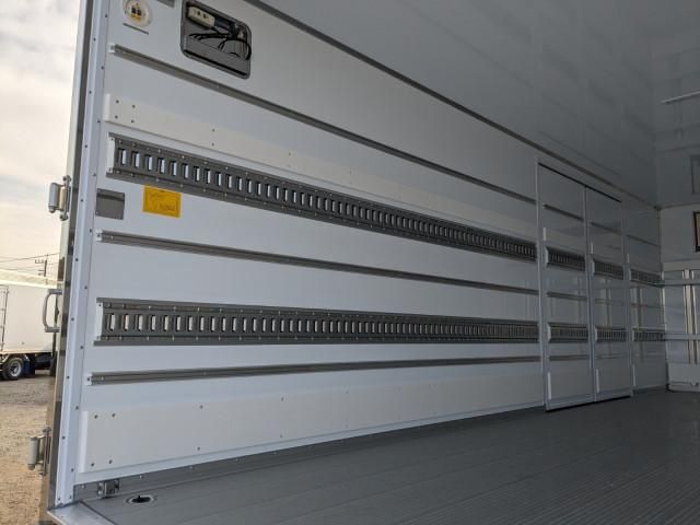 MITSUBISHI FUSOU FIGHTER 2025 Image 31