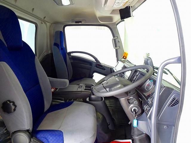 ISUZU FORWARD 2023 Image 31