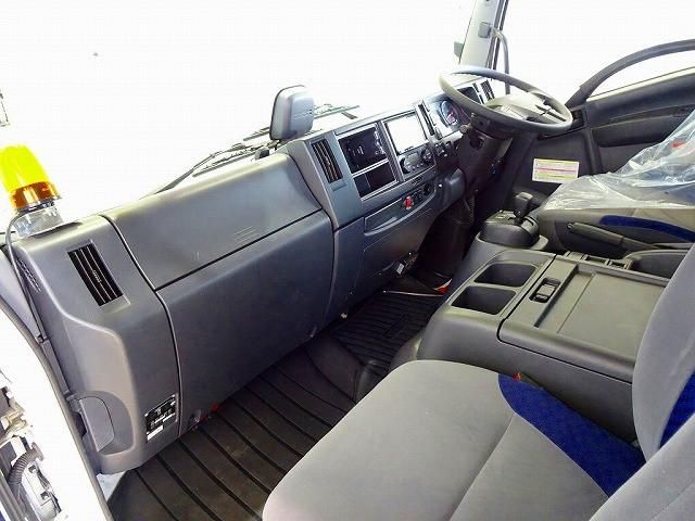 ISUZU FORWARD 2023 Image 31