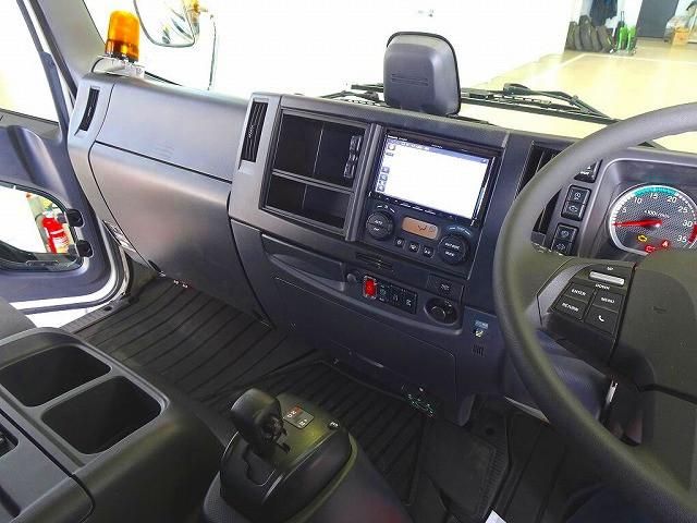 ISUZU FORWARD 2023 Image 31