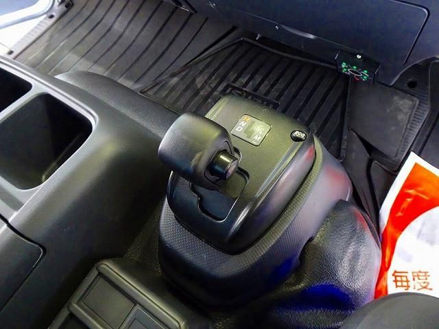 ISUZU FORWARD 2023 Image 31