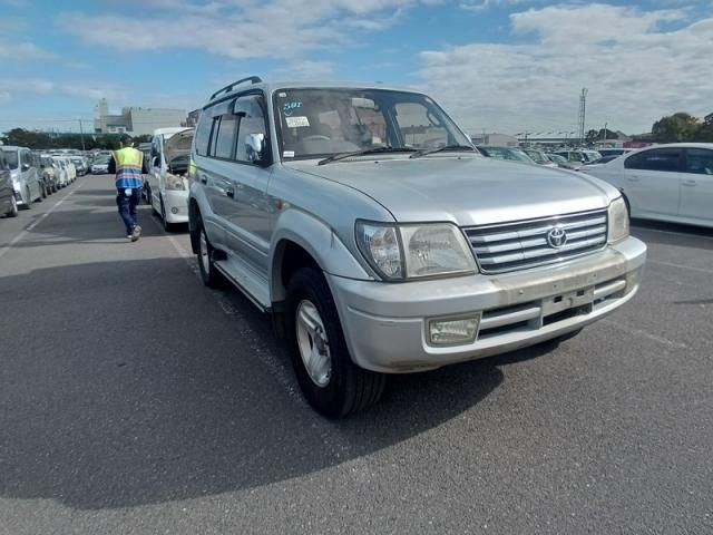 TOYOTA LANDCRUISER PRADO 2000 Image 31