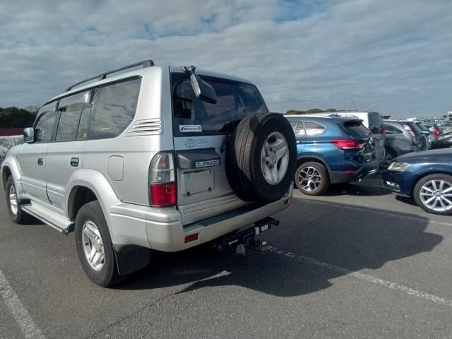 TOYOTA LANDCRUISER PRADO 2000 Image 31