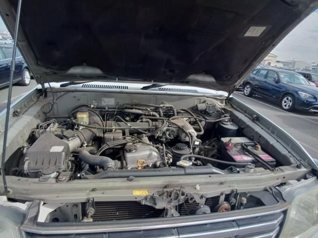 TOYOTA LANDCRUISER PRADO 2000 Image 31