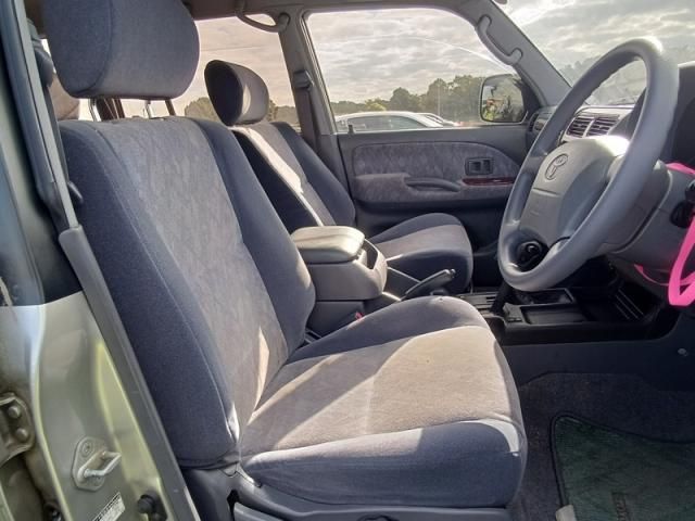 TOYOTA LANDCRUISER PRADO 2000 Image 31