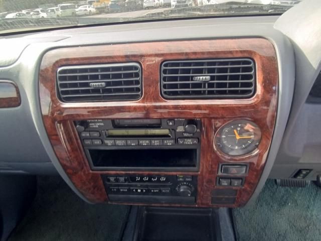 TOYOTA LANDCRUISER PRADO 2000 Image 31