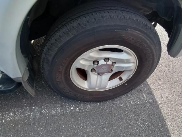 TOYOTA LANDCRUISER PRADO 2000 Image 31