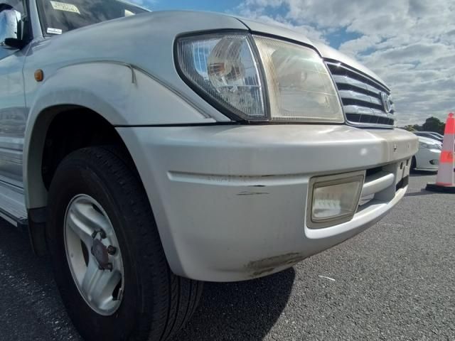 TOYOTA LANDCRUISER PRADO 2000 Image 31