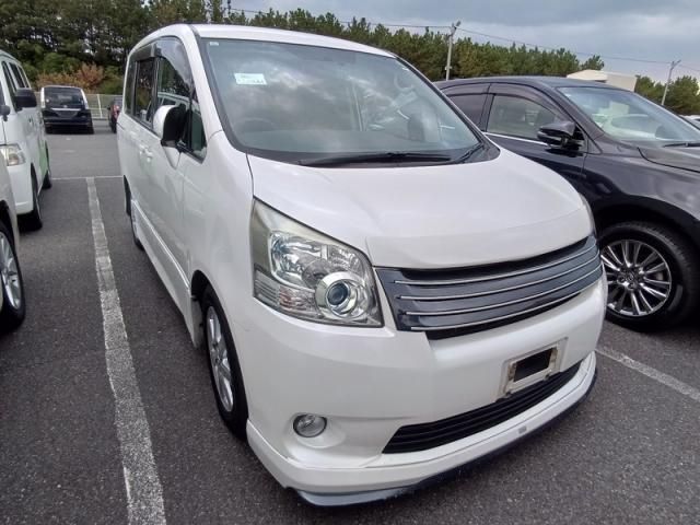 TOYOTA NOAH 2009 Image 31