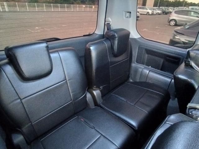 TOYOTA NOAH 2009 Image 31