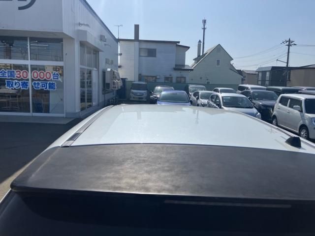 TOYOTA HARRIER HYBRID 2012 Image 31