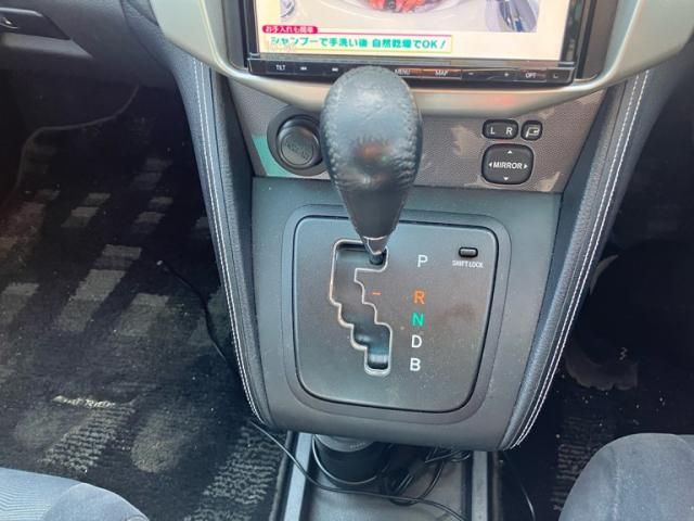 TOYOTA HARRIER HYBRID 2012 Image 31