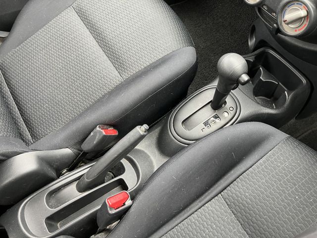 NISSAN MARCH 2012 Image 31