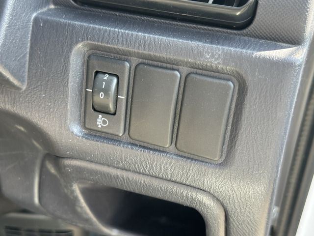 SUBARU SAMBAR TRUCK 4WD 2011 Image 31