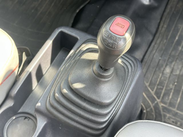 SUBARU SAMBAR TRUCK 4WD 2011 Image 31