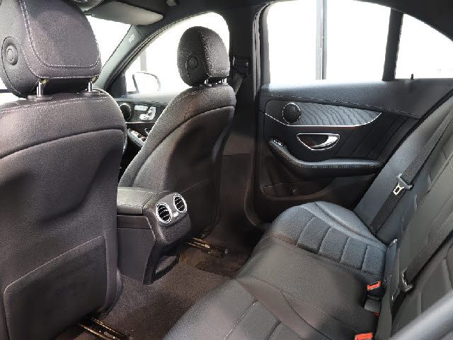 MERCEDES BENZ C CLAS 2017 Image 31