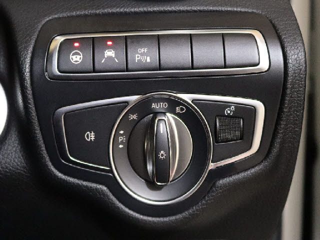 MERCEDES BENZ C CLAS 2017 Image 31