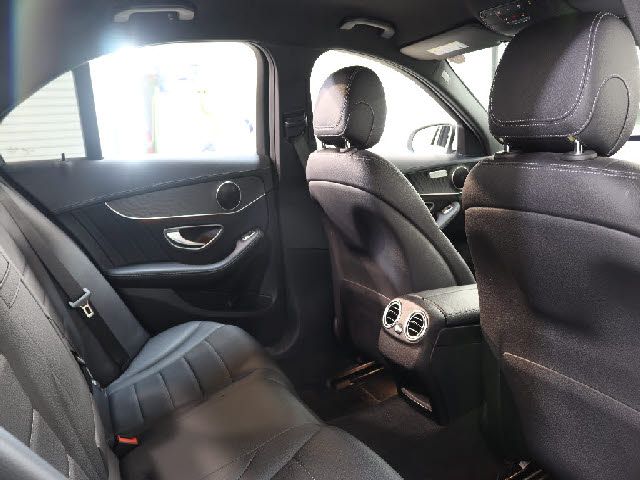 MERCEDES BENZ C CLAS 2017 Image 31