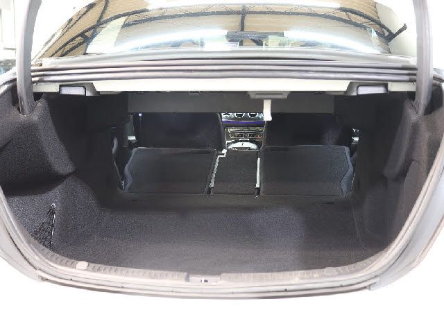 MERCEDES BENZ E CLAS 2019 Image 31