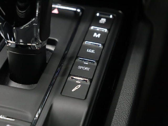 MASERATI QUATTROPORT 2017 Image 31