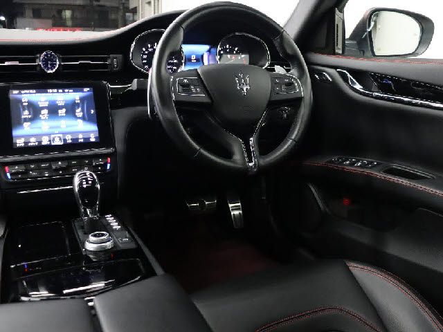 MASERATI QUATTROPORT 2017 Image 31