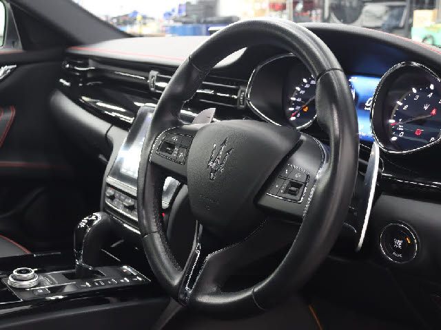 MASERATI QUATTROPORT 2017 Image 31