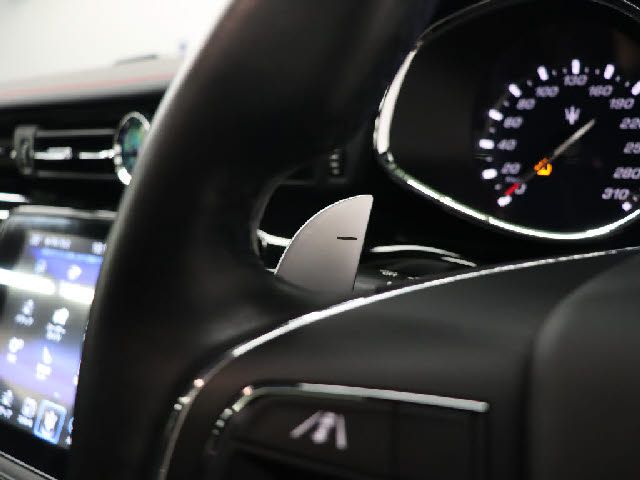 MASERATI QUATTROPORT 2017 Image 31