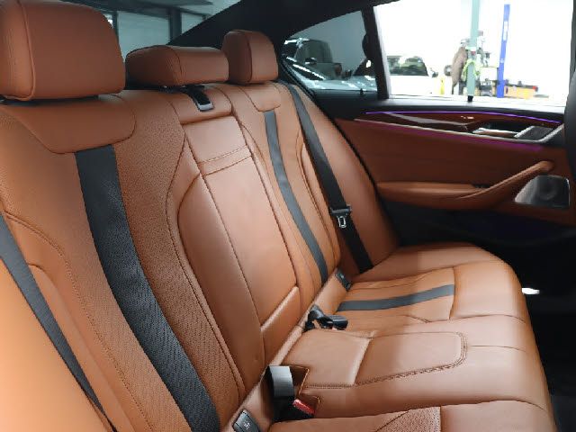 BMW M5 2018 Image 31