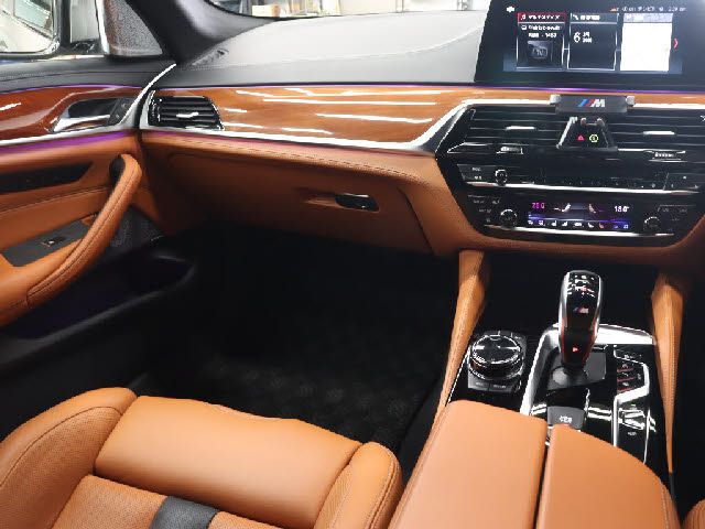 BMW M5 2018 Image 31