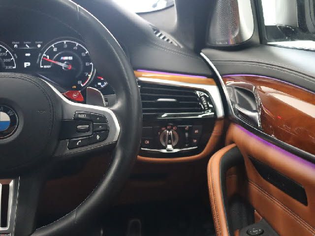 BMW M5 2018 Image 31
