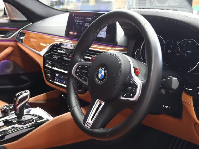 BMW M5 2018 Image 31