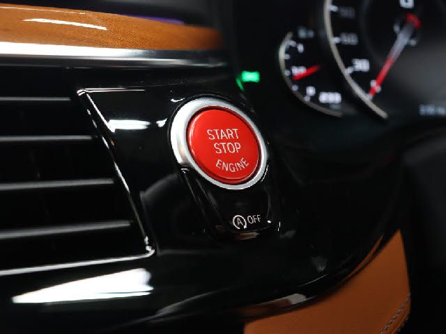 BMW M5 2018 Image 31