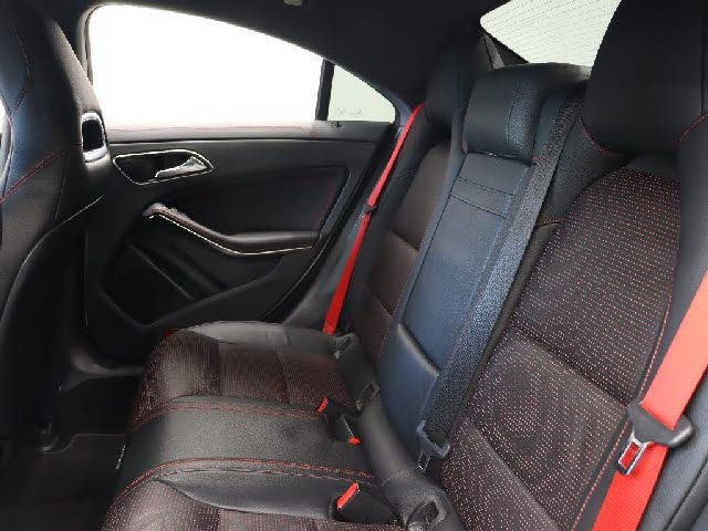 MERCEDES BENZ MERCEDES AMG CLA CLA 2015 Image 31