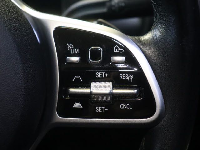 MERCEDES BENZ GLB 2020 Image 31