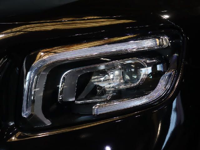MERCEDES BENZ GLB 2020 Image 31