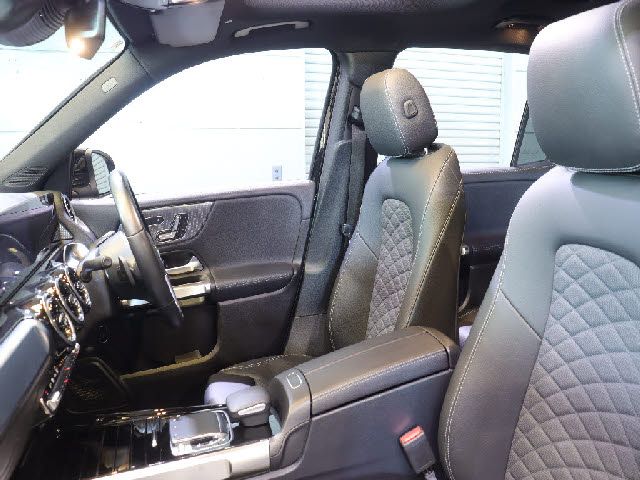 MERCEDES BENZ GLB 2020 Image 31