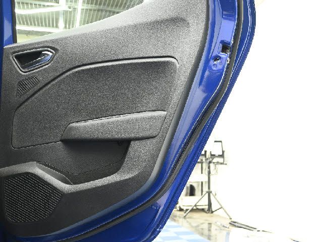 RENAULT LUTECIA 2023 Image 31