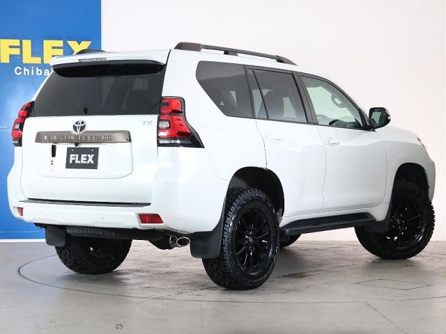 TOYOTA LANDCRUISER PRADO 2022 Image 31