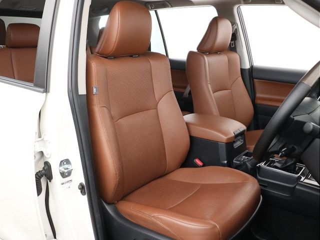 TOYOTA LANDCRUISER PRADO 2022 Image 31